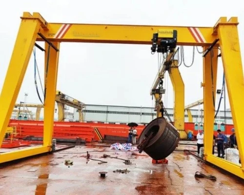 2t mobile gantry crane(2)